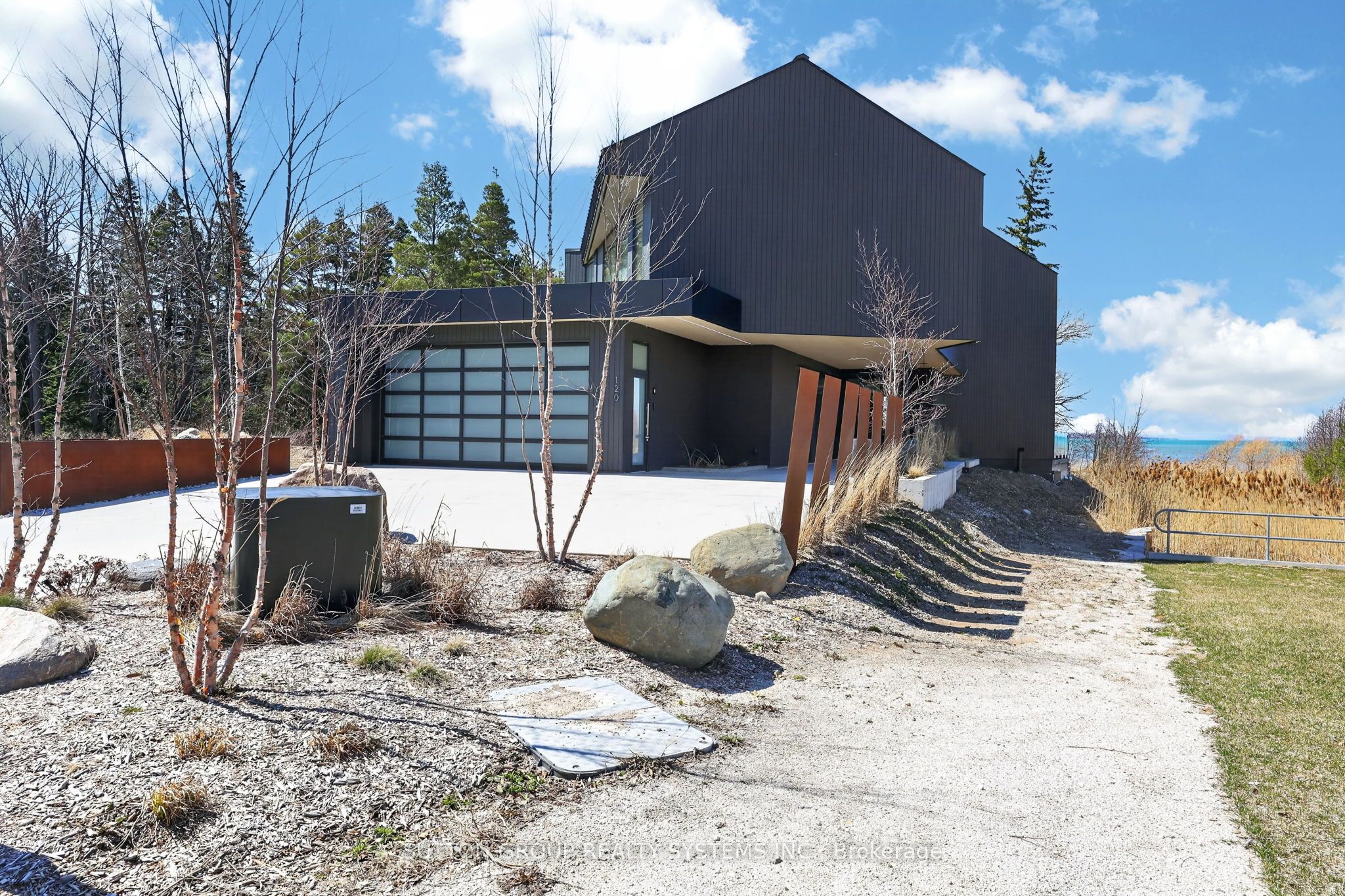 Additional image 2 of 120 Sebastian Street, Blue Mountains, ON, N0H 1J0