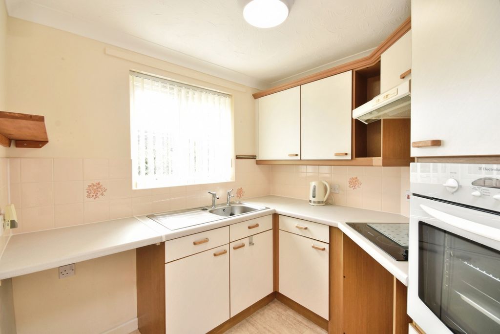 Additional image 2 of 2 bed flat for saleMclay Court, Cardiff CF5