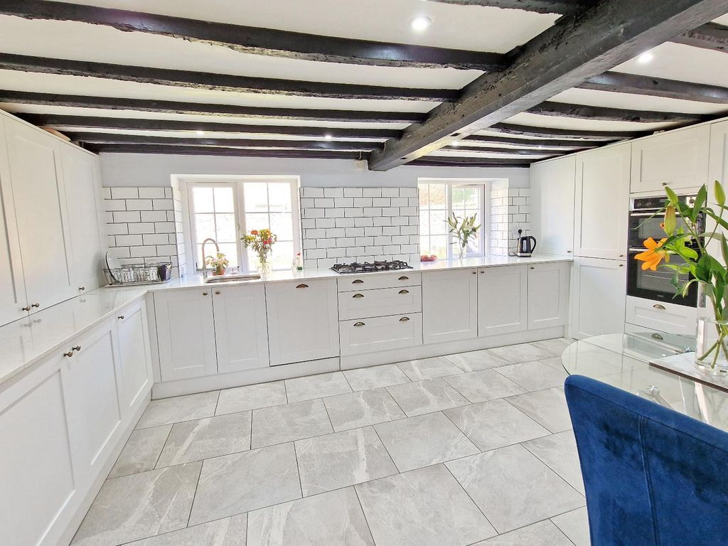 Additional image 3 of 6 bed detached house for saleFringford Road, Caversfield, Bicester OX27