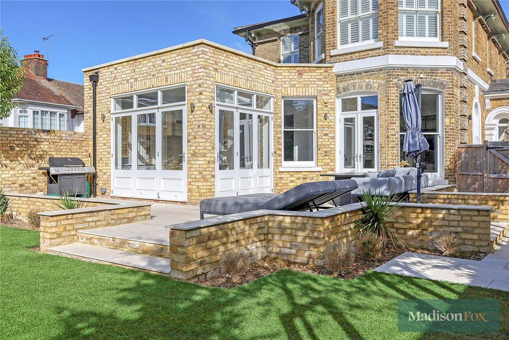 Additional image 49 of 5 bed detached house for saleQueens Road, Buckhurst Hill, Essex IG9
