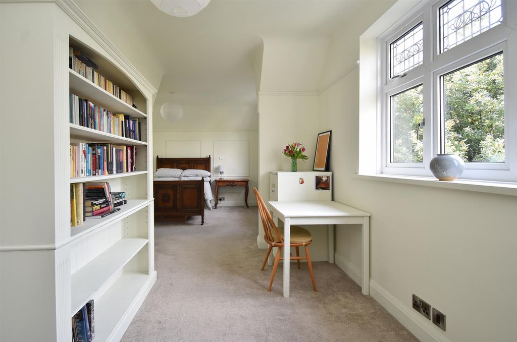 Additional image 12 of 6 bed detached house for saleSutherland Avenue, Bexhill-On-Sea TN39