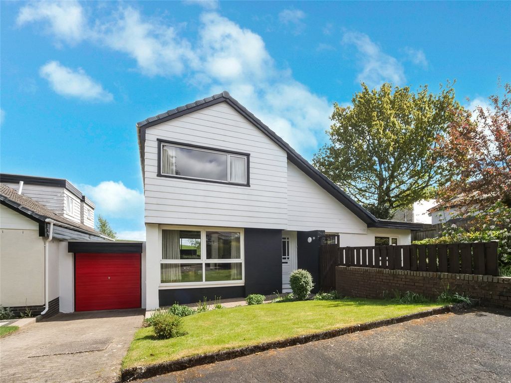 4 bed link detached house for saleFour Windings, Houston PA6