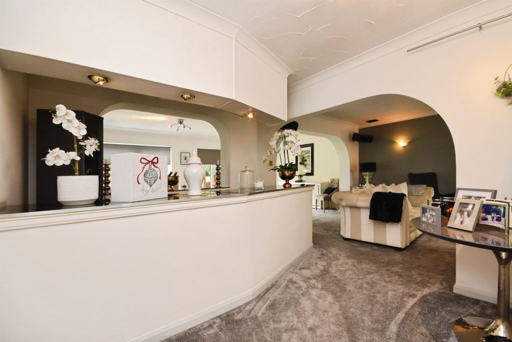 Additional image 10 of 4 bed detached house for saleNoak Hill Road, Billericay CM12