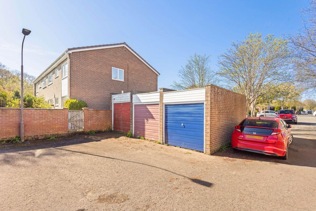 Additional image 21 of 2 bed flat for sale50 Cairns Drive, Balerno, Edinburgh EH14