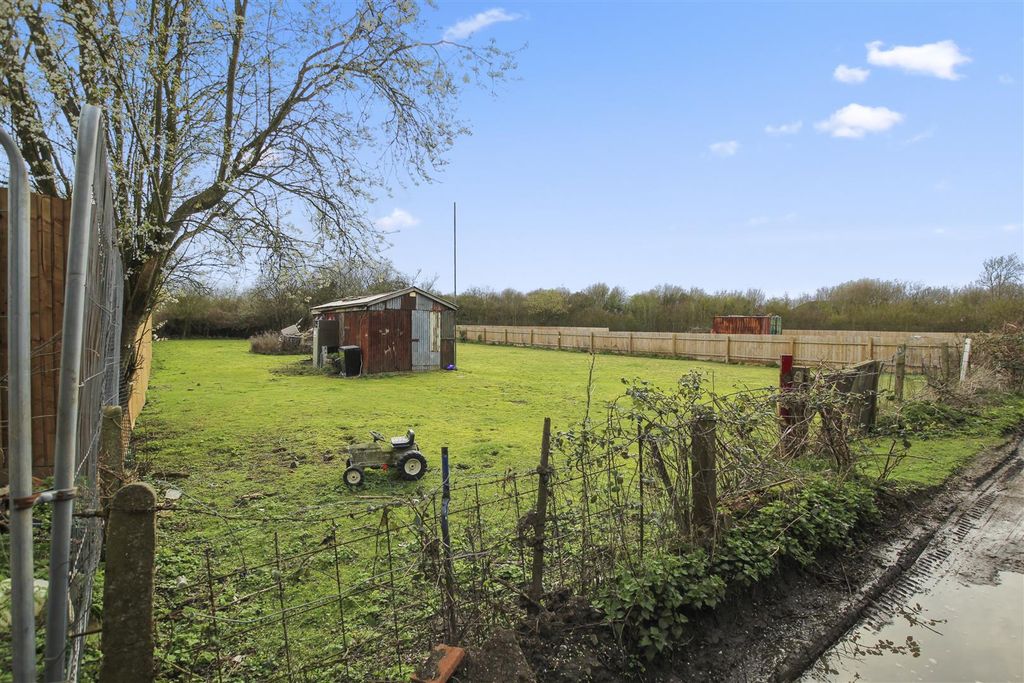Additional image 5 of Land for saleAlexandra Road, Rushden NN10