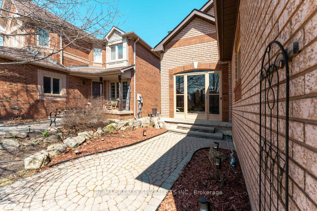 Additional image 3 of 34 Killaloe Crescent, Halton Hills, ON, L7G 5N2