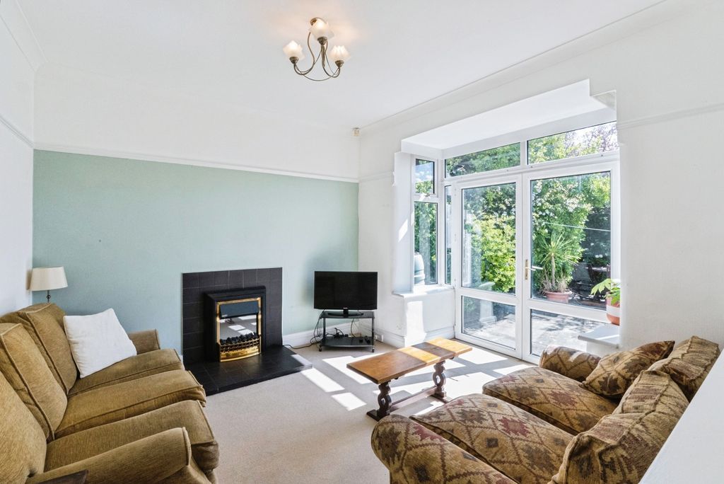 Additional image 10 of 4 bed bungalow for saleDevonshire Road, Lytham St. Annes, Lancashire FY8