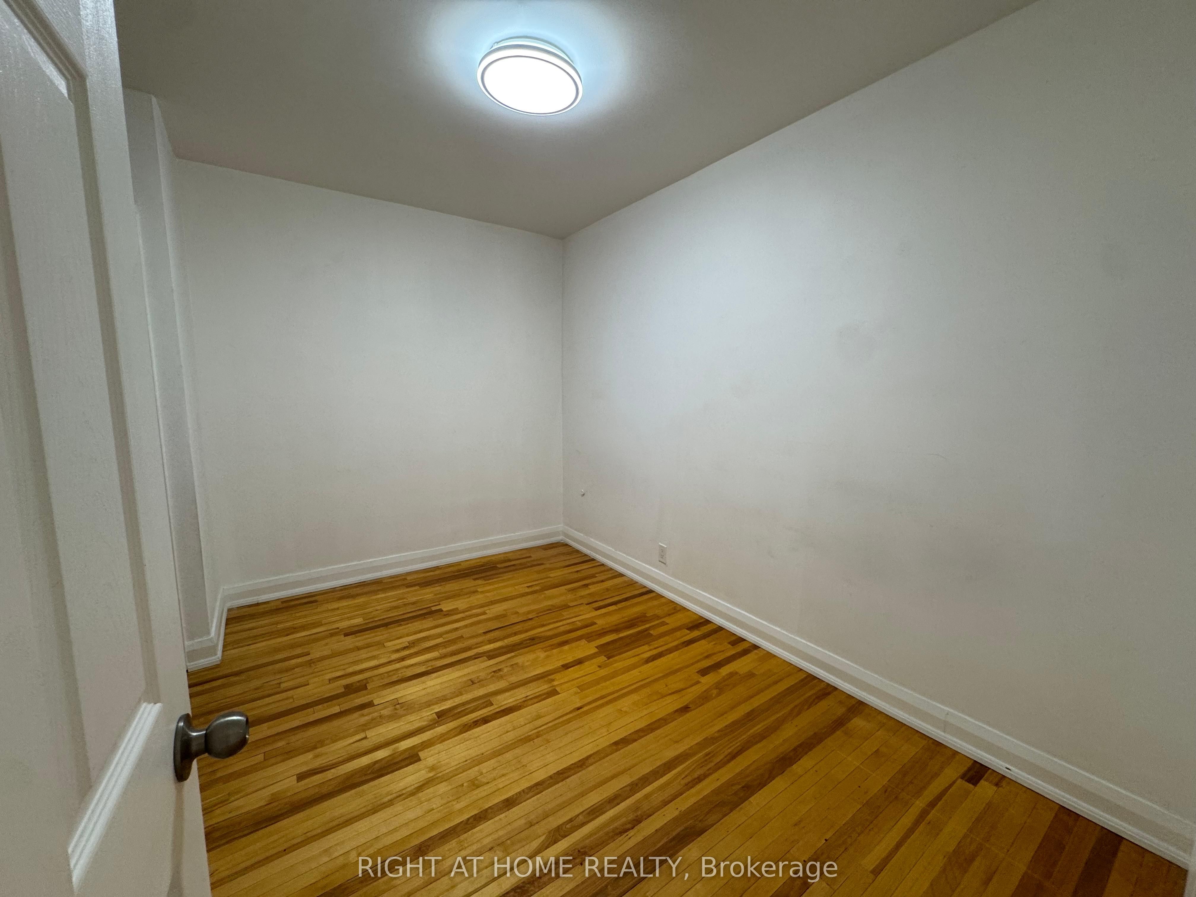 Additional image 5 of 2nd Floor-2879 St Clair Avenue E, Toronto, ON, M4B 1N4