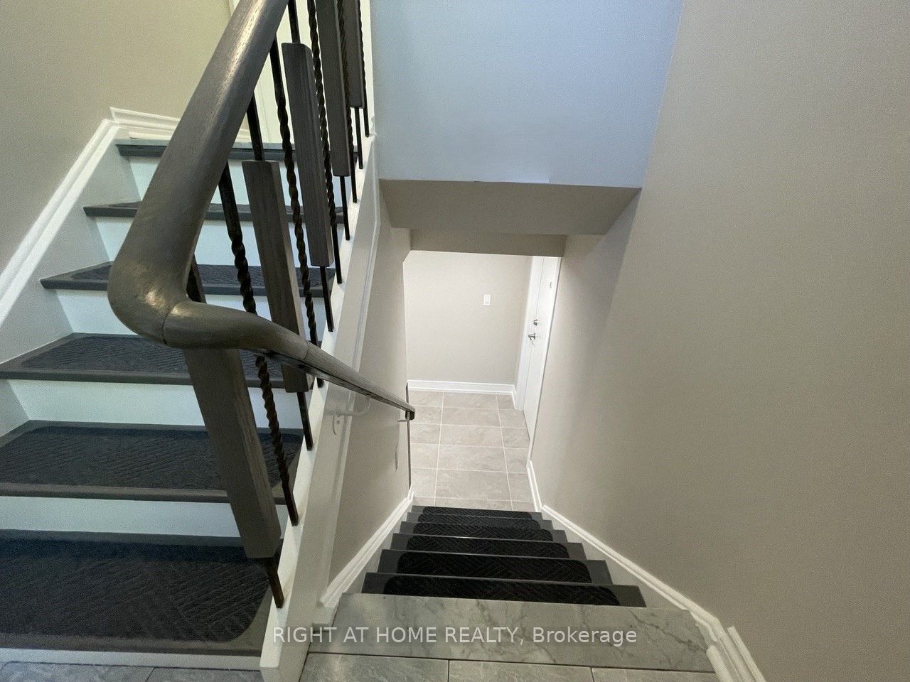 Additional image 3 of Bsmt A-30 Lewis Drive, Vaughan, ON, L4L 2B6