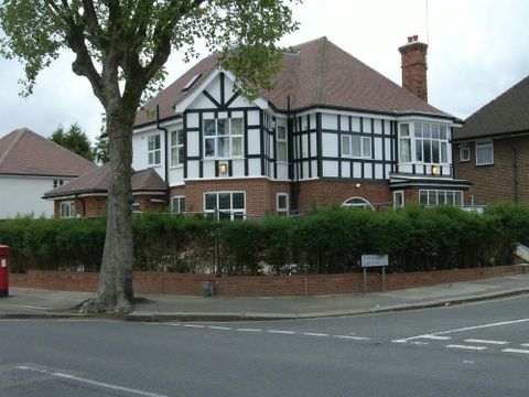 Eversfield Gardens, Mill Hill, London NW7