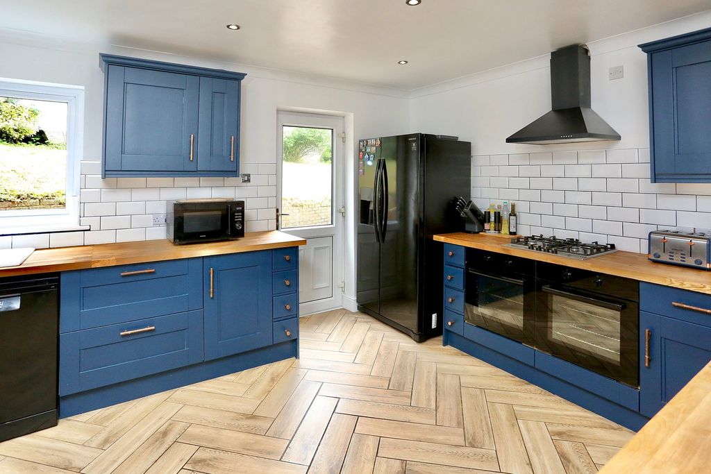Additional image 12 of 6 bed detached house for saleKiln Lodge, Blaenavon Road, Govilon, Abergavenny, Monmouthshire NP7
