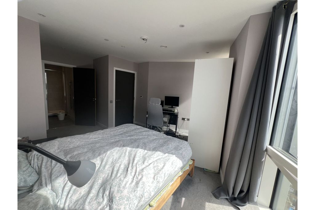 Additional image 5 of 2 bed flat for saleCambridge Road, Barking IG11
