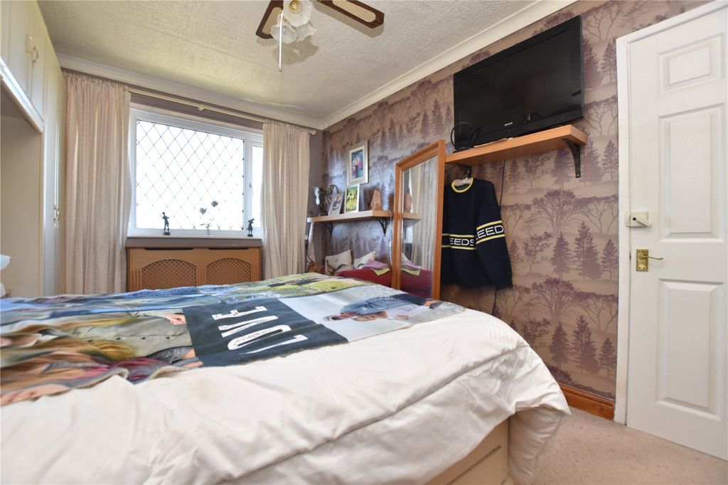 Additional image 18 of 3 bed semi-detached house for saleWheelwright Avenue, Leeds, West Yorkshire LS12