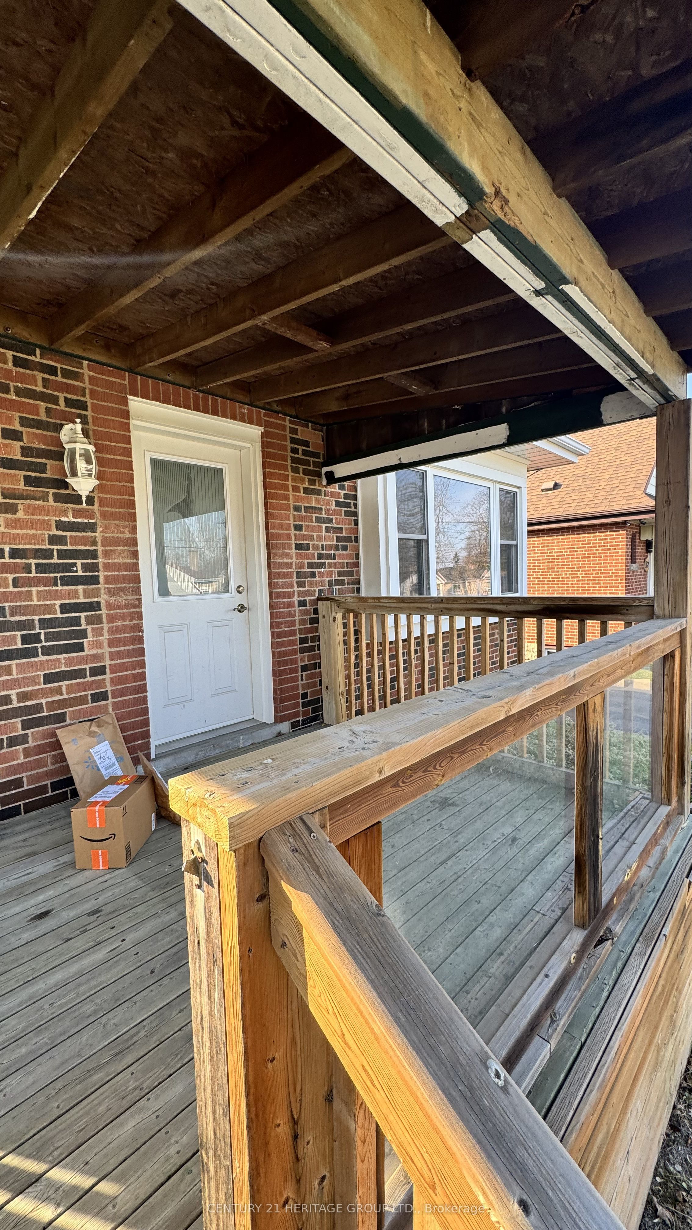 Main-166 Erindale Avenue, Hamilton, ON, L8K 4R4 photo 2