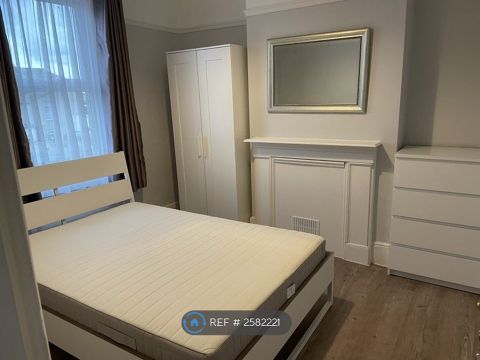 Kingswood Road, Goodmayes IG3, Room to rent