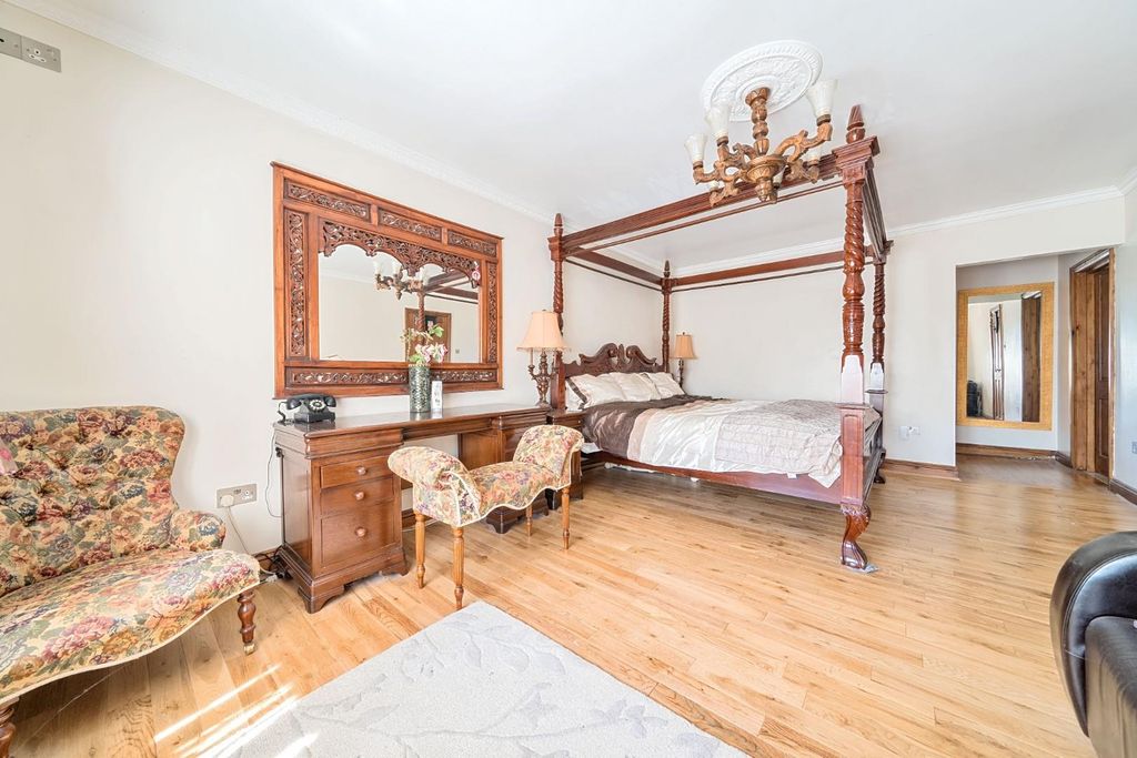 Additional image 17 of 5 bed detached house for saleMidsummer Hill, Kennington, Ashford TN24
