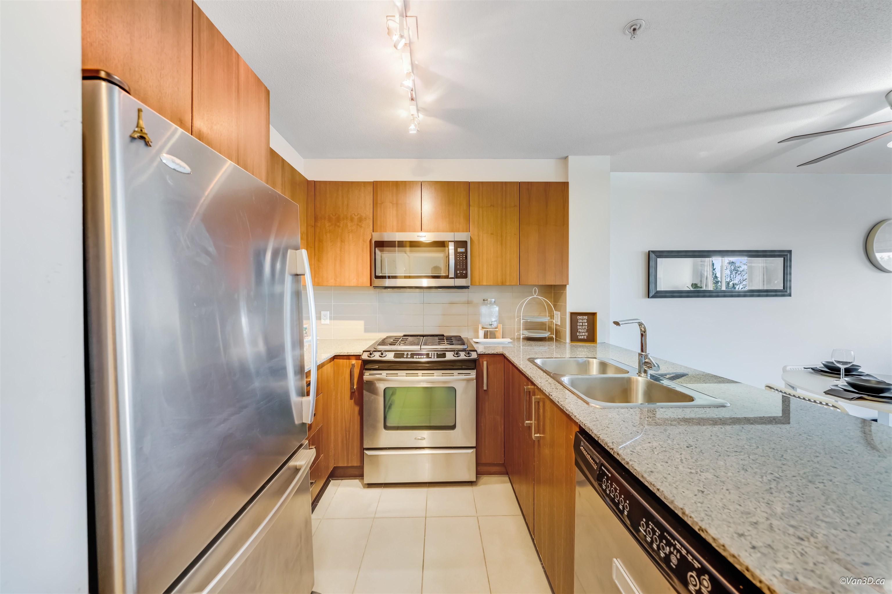 Additional image 4 of 303-5889 Irmin Street, Burnaby, BC, V5J 0C1