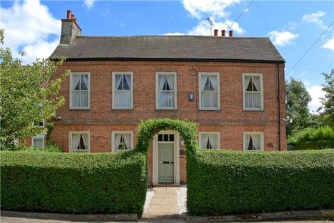 Main Road, Nottingham NG11, Studio to rent