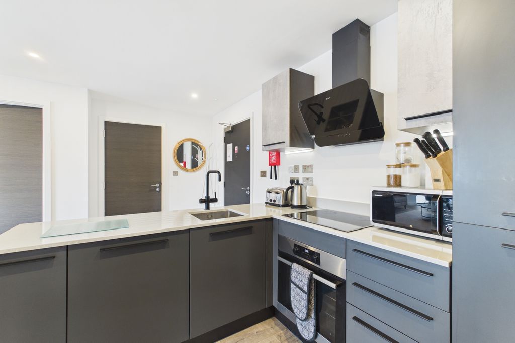 Additional image 5 of 2 bed flat for saleCity Gate, Eboracum Way, York, North Yorkshire YO31