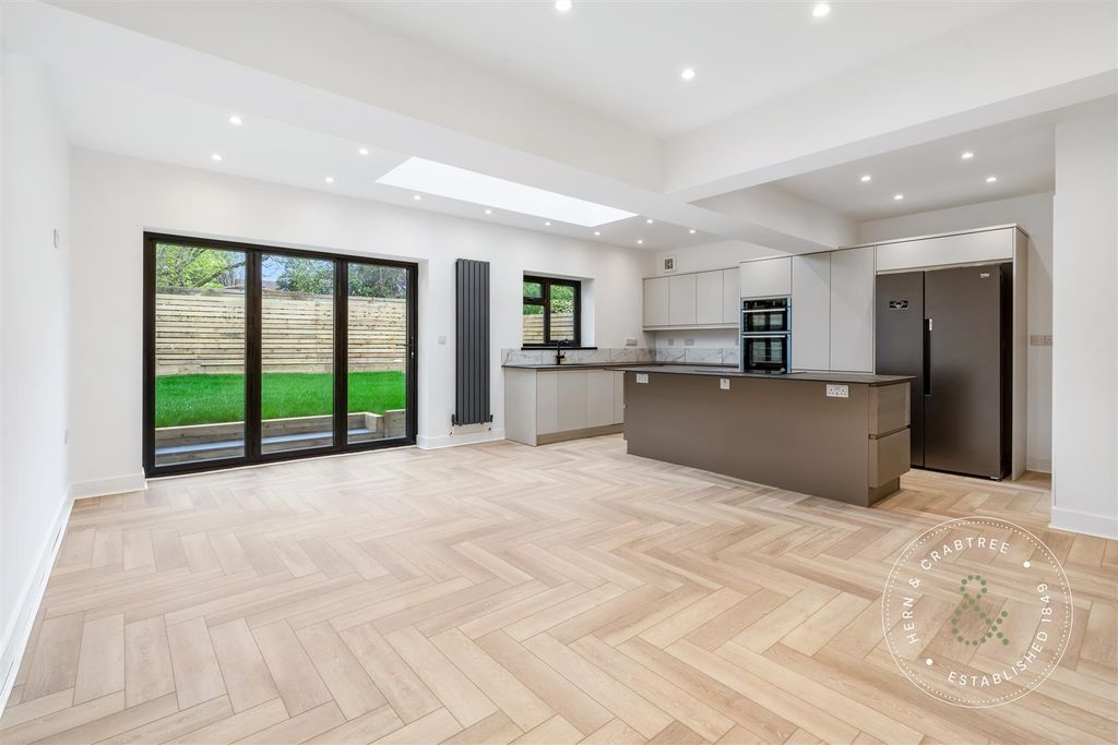 Additional image 9 of 3 bed detached house for saleEast Rise, Llanishen, Cardiff CF14