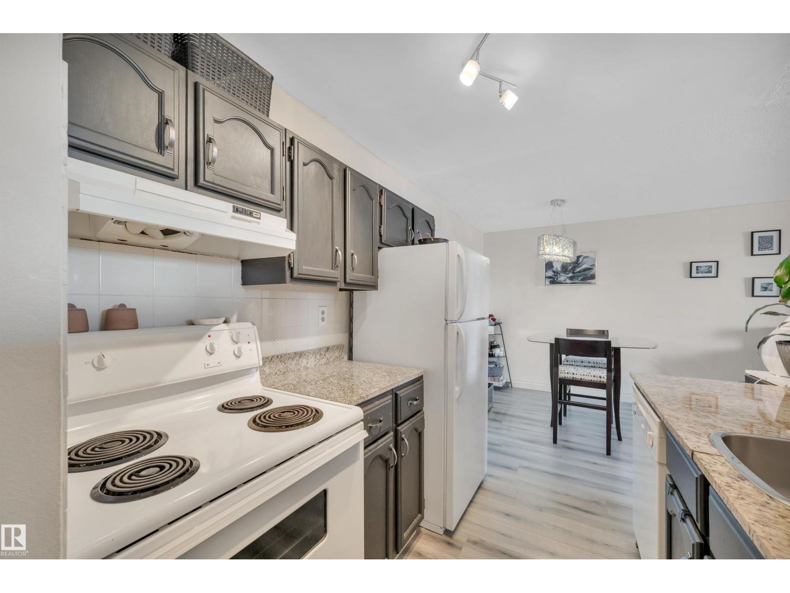 Additional image 6 of 802-10145 109 Street NW, Edmonton, AB, T5J3M5