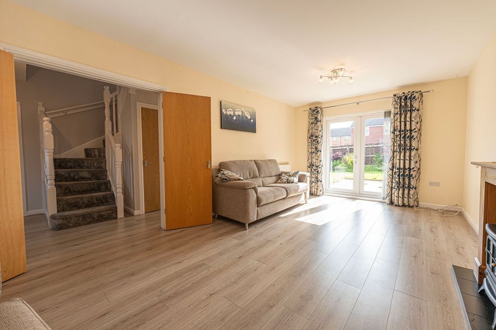 Additional image 3 of 4 bed detached house for saleMeadowland Close, Caerphilly CF83