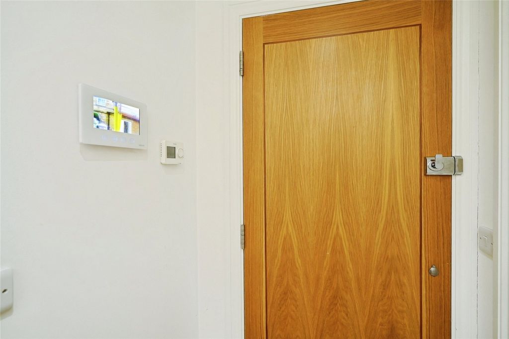 Additional image 14 of 2 bed flat for saleWesley Lane, Bicester, Oxfordshire OX26