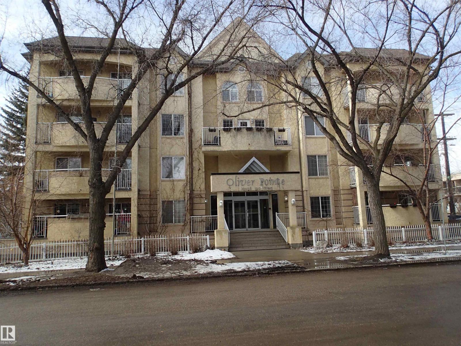 206-10208 120 Street NW, Edmonton, AB, T5K2W2