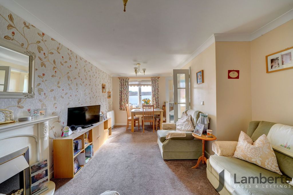 Additional image 2 of 1 bed flat for saleNew Road, Studley B80