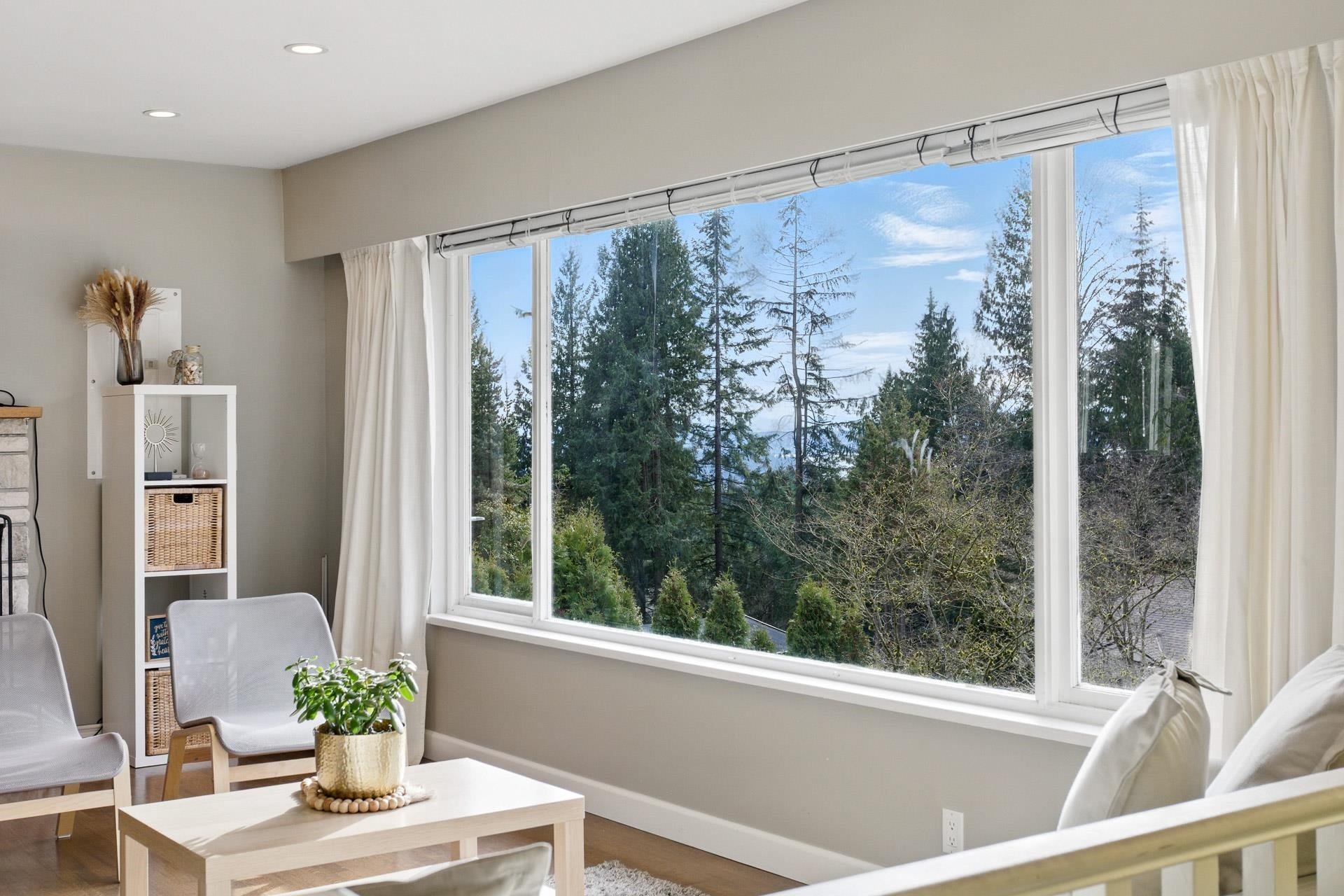 Additional image 6 of 4938 Redonda Drive, North Vancouver, BC, V7R 3J9