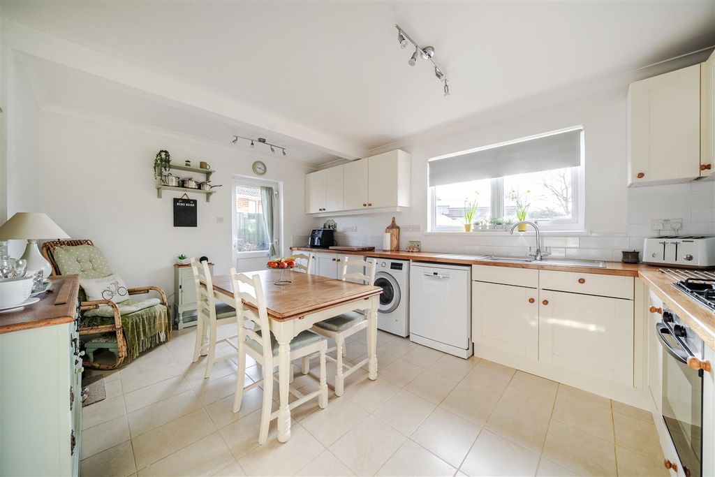 Additional image 20 of 4 bed detached bungalow for saleWhite Cliff Gardens, Blandford Forum DT11