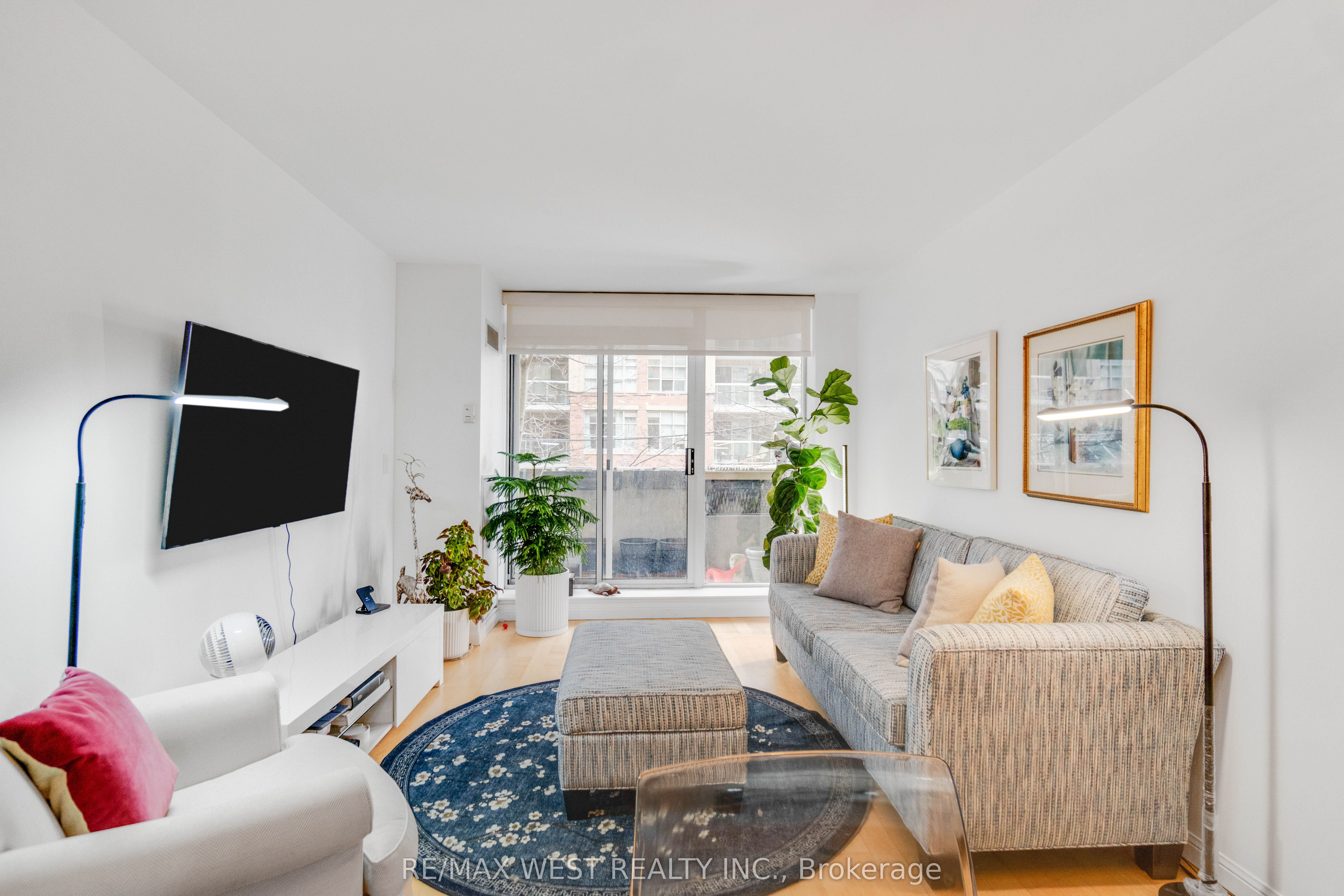 Additional image 4 of 202-18 Stafford Street, Toronto, ON, M5V 3W4