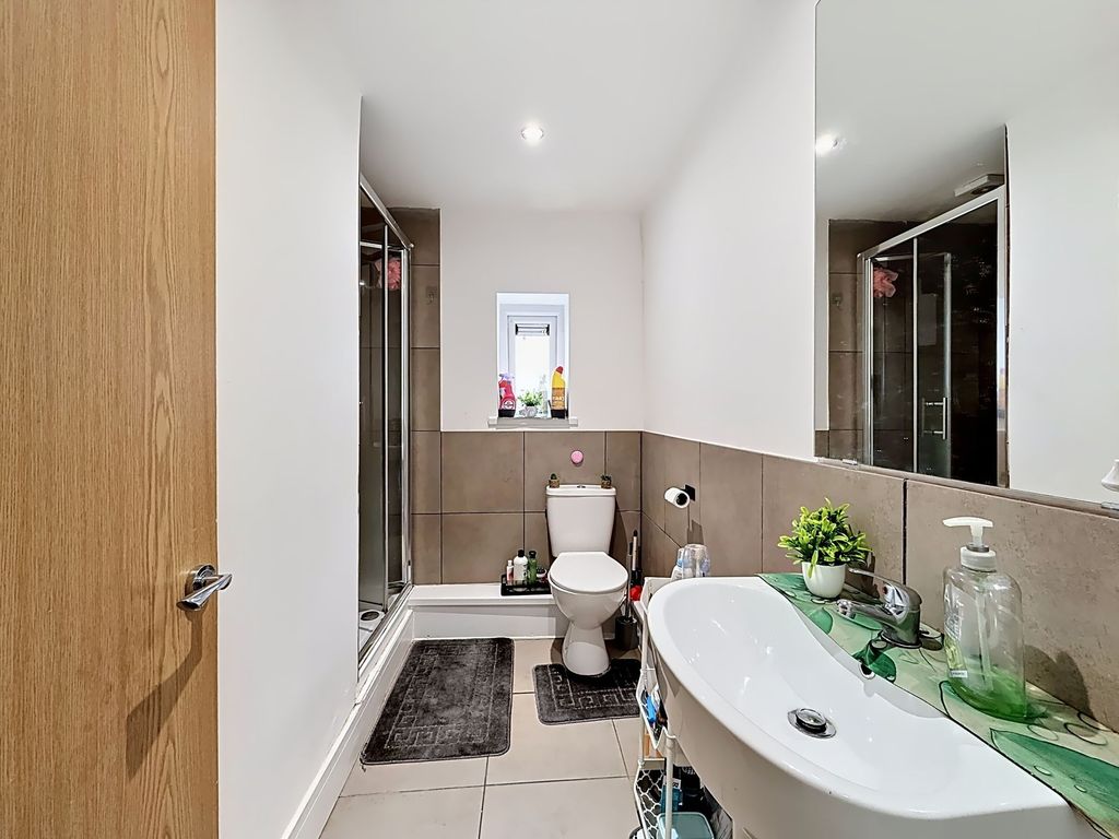 Additional image 15 of 5 bed property for saleBedford Street, Cardiff CF24