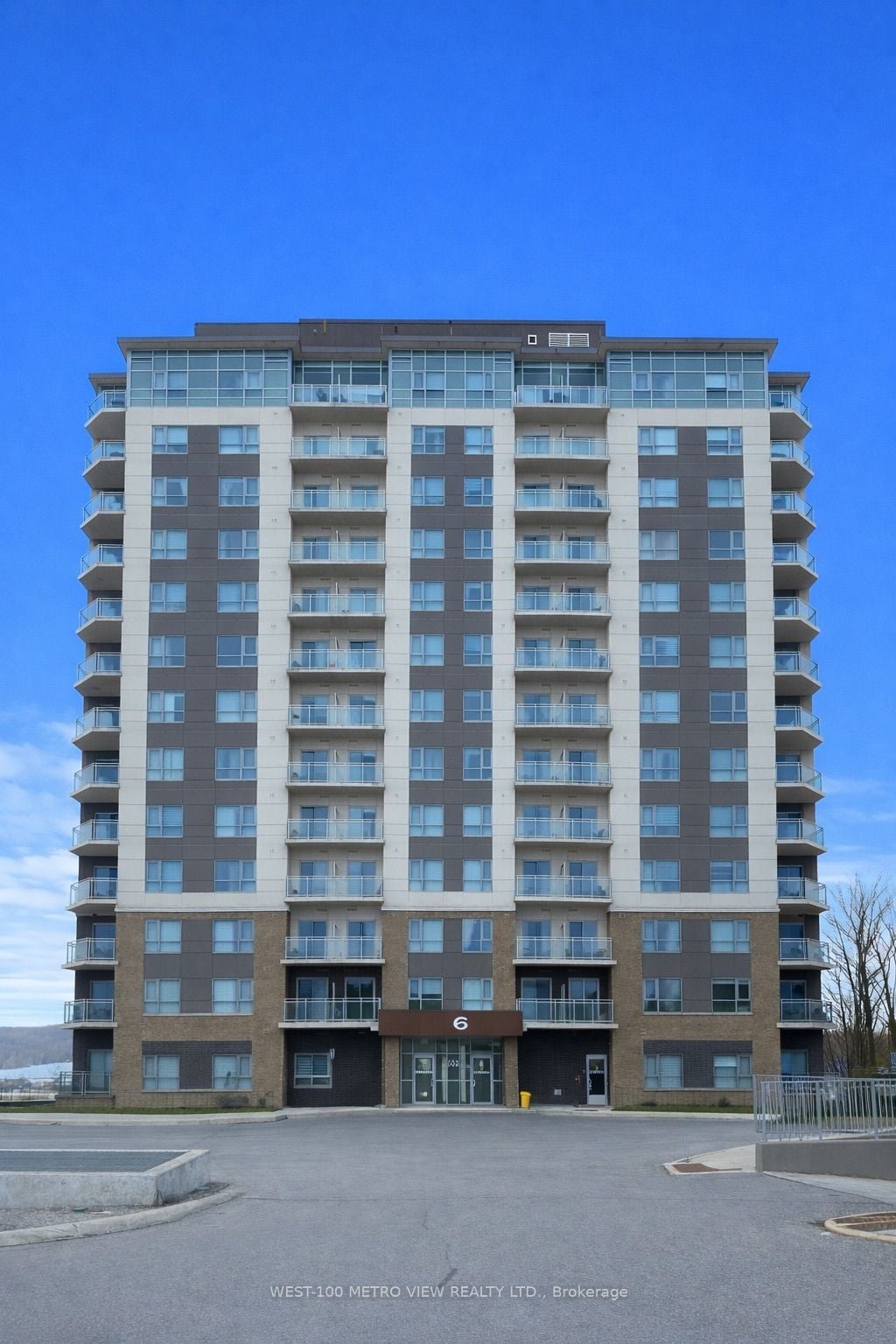 704-56 Lakeside Terrace, Barrie, ON, L4M 7B9