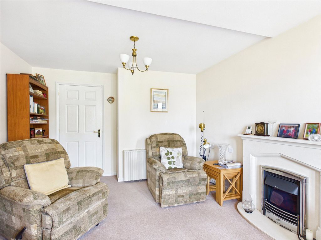 Additional image 4 of 1 bed flat for saleIpswich Road, Woodbridge, Suffolk IP12