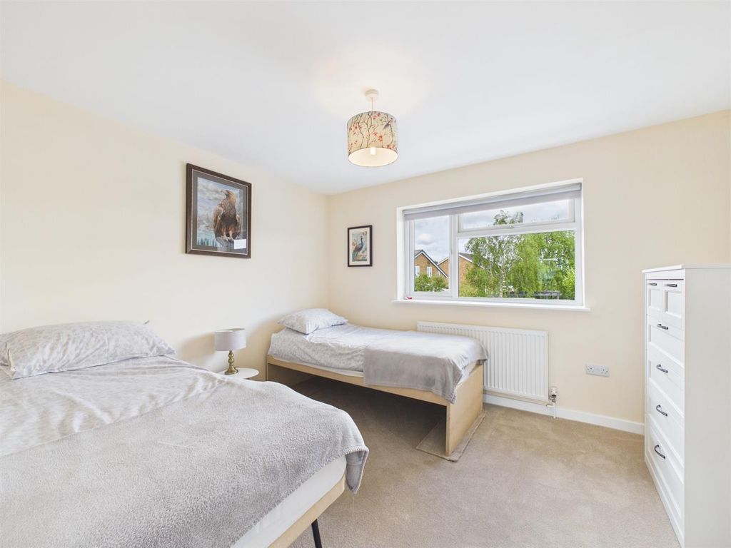 Additional image 23 of 4 bed detached house for saleLangdon Avenue, Bedgrove, Aylesbury HP21