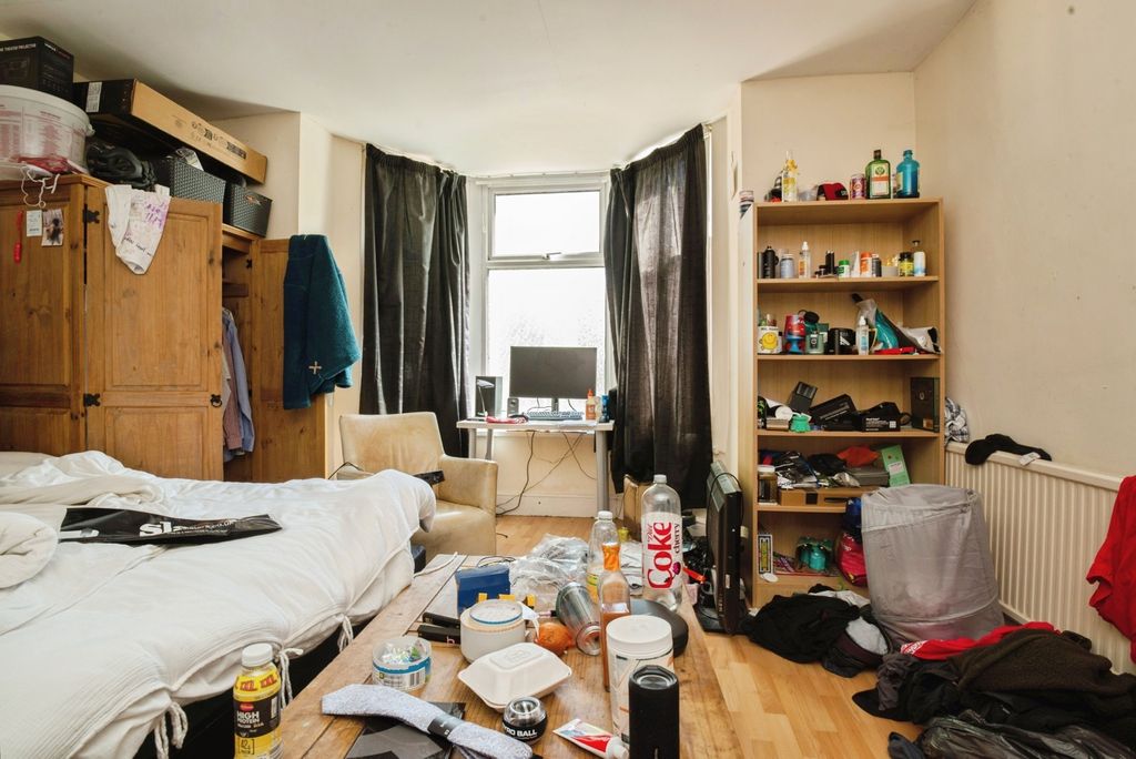 Additional image 4 of 5 bed terraced house for saleRichmond Road, Cardiff CF24