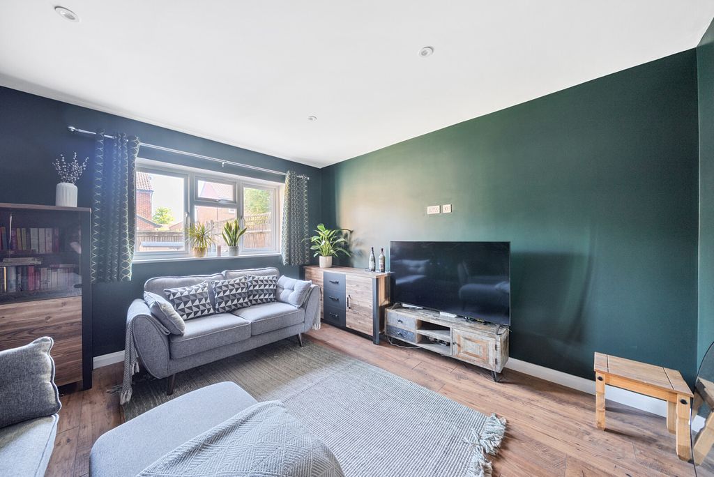 Additional image 15 of 2 bed detached house for saleHawkswell Close, Woking GU21