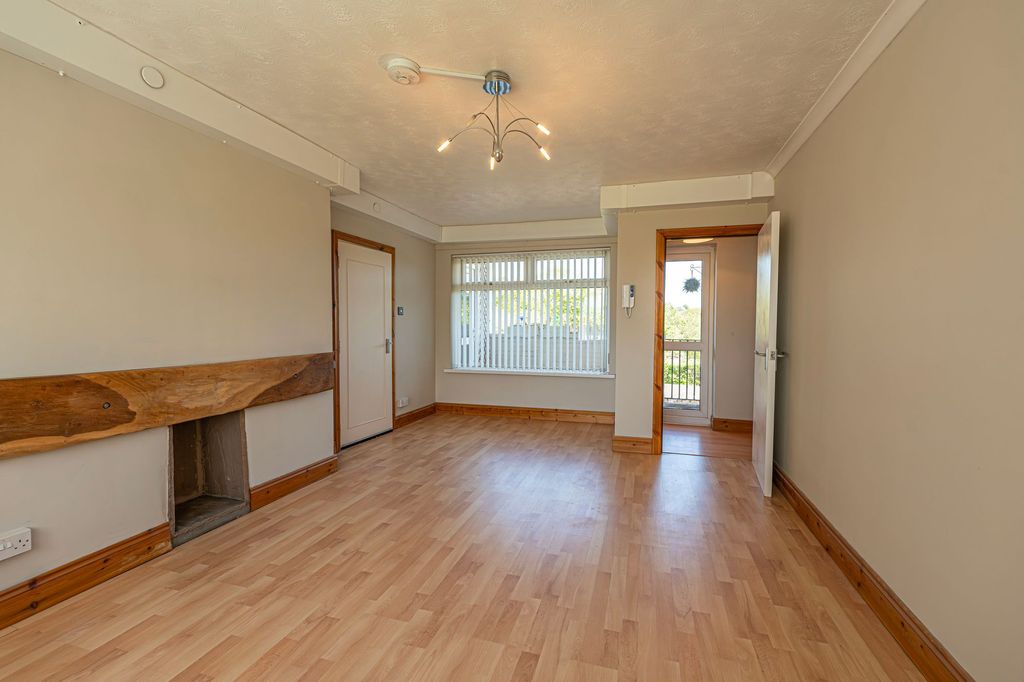 Additional image 6 of 2 bed flat for saleBeaufort Road, Newport NP19