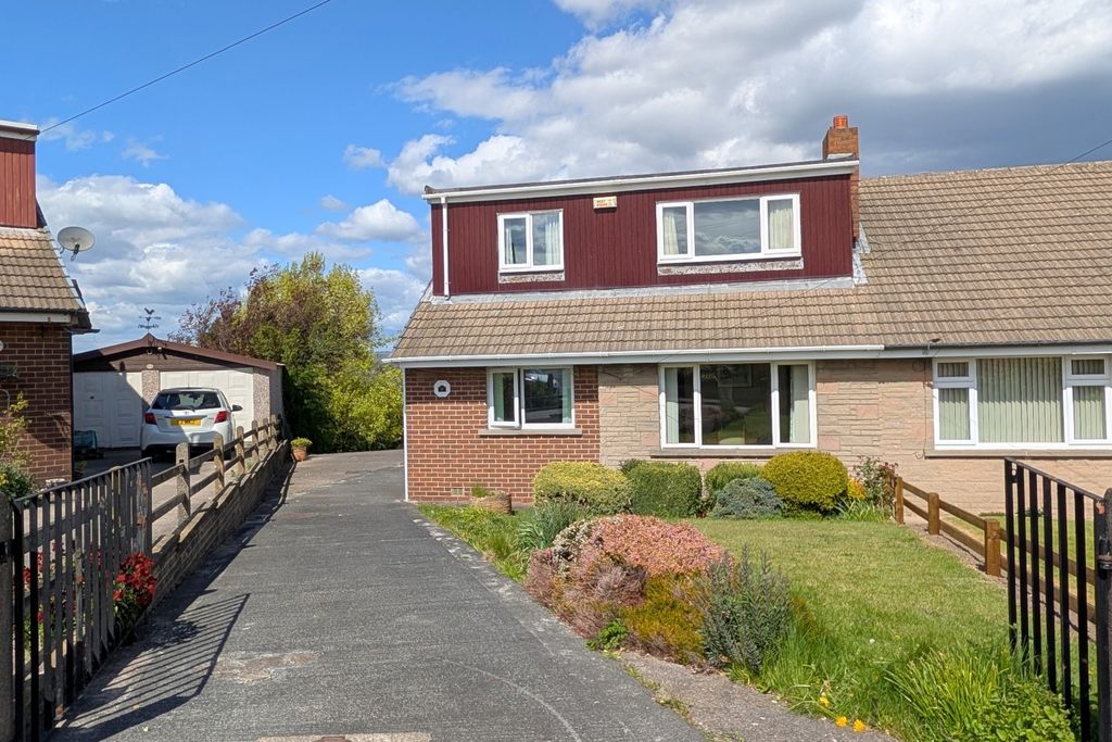 3 bed semi-detached house for saleHealey Wood Crescent, Brighouse, West Yorkshire HD6