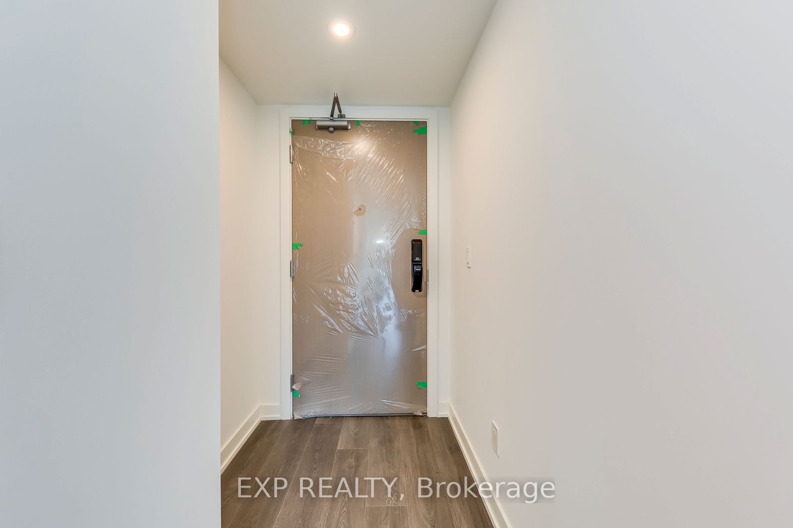 Additional image 2 of 303-370 Martha Street, Burlington, ON, L7R 0G9