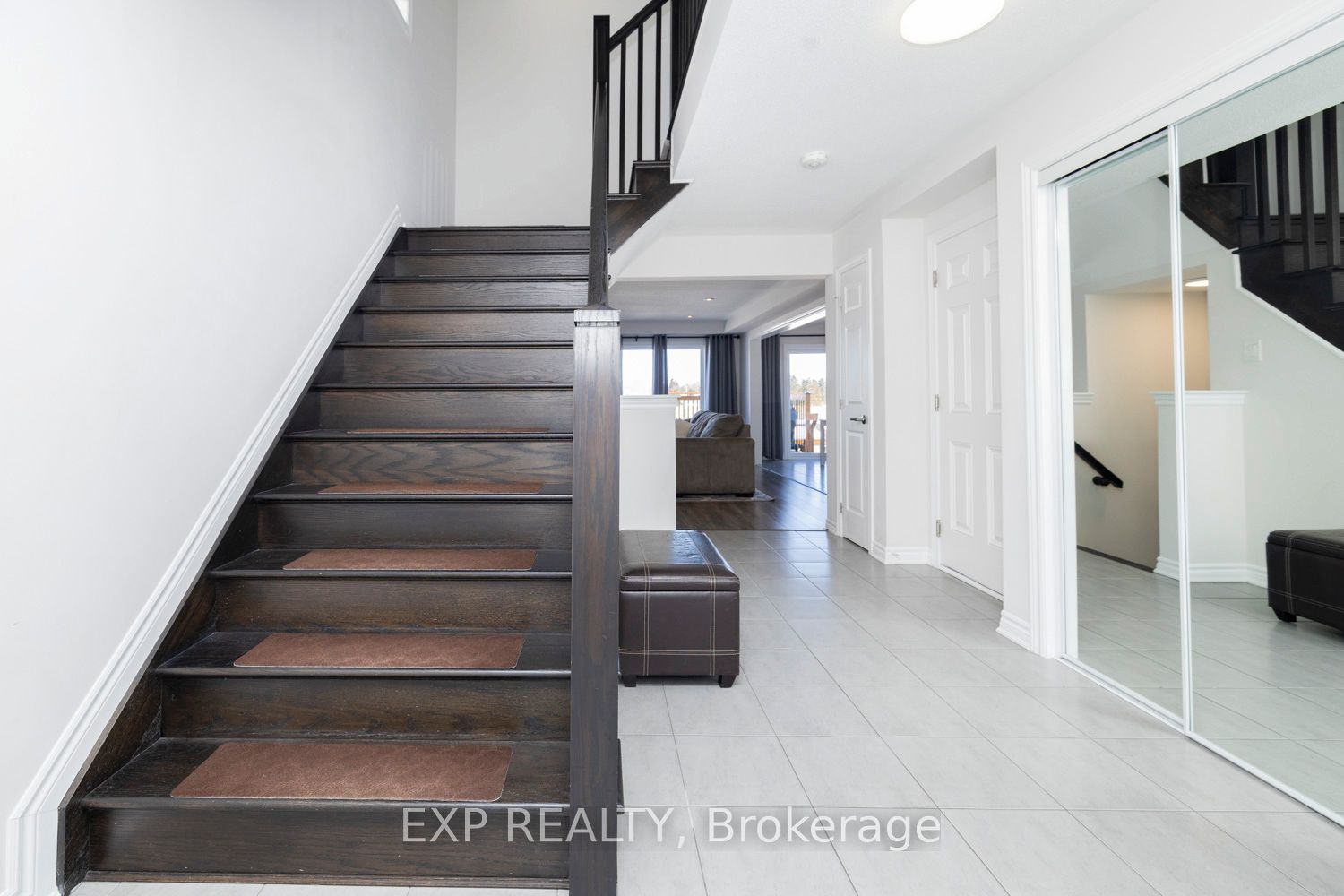 Additional image 2 of 161 Cranesbill Road, Ottawa, ON, K2V 0J4