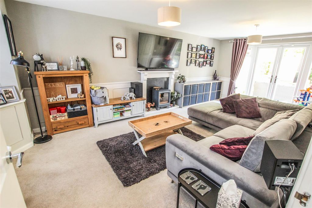 Additional image 9 of 4 bed detached house for saleButtermere Crescent, Lakeside, Doncaster DN4