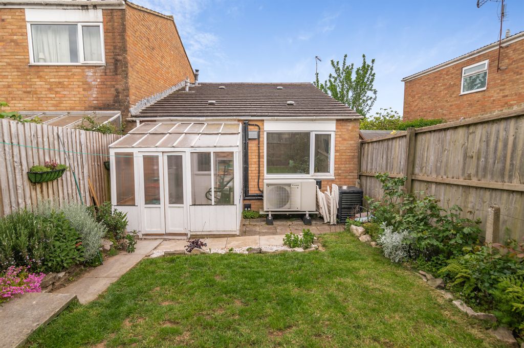Additional image 17 of 2 bed bungalow for saleOak Close, Bulwark, Chepstow, Monmouthshire NP16