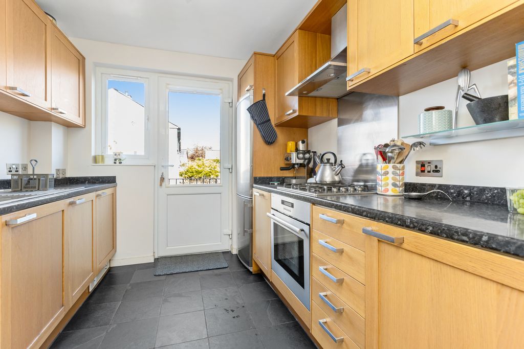 Additional image 5 of 3 bed terraced house for sale28 Marchbank Way, Balerno, Edinburgh EH14