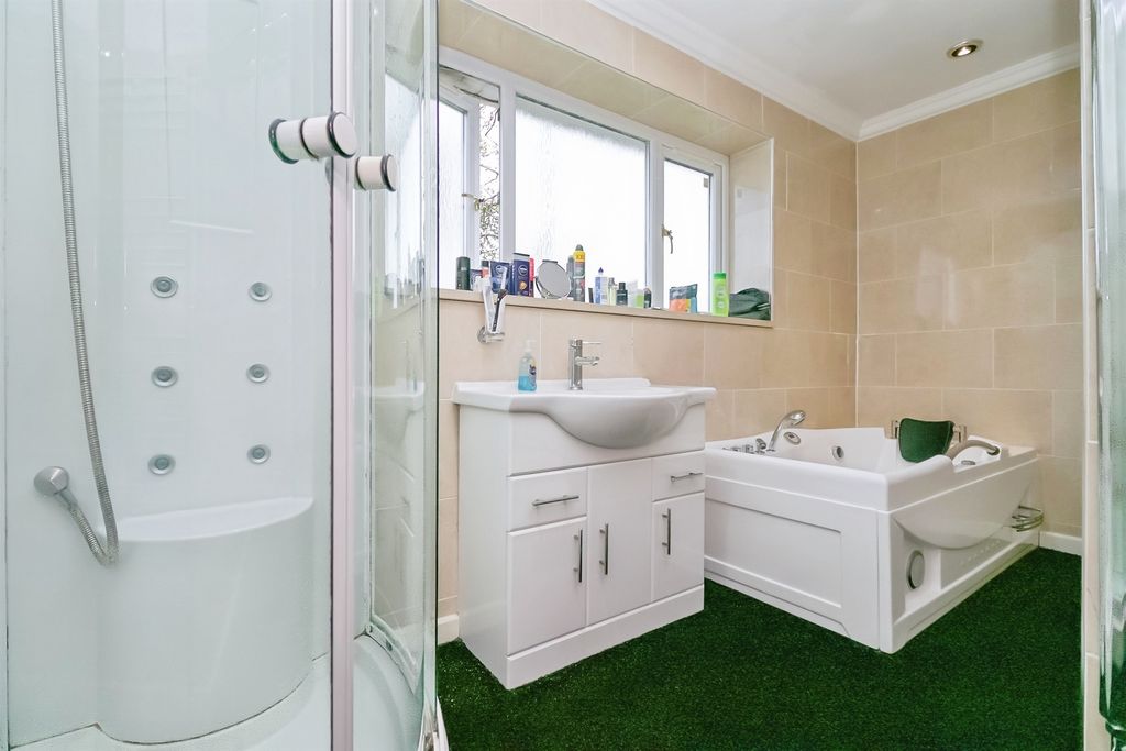 Additional image 3 of 4 bed detached house for saleLakin Drive, Barry CF62