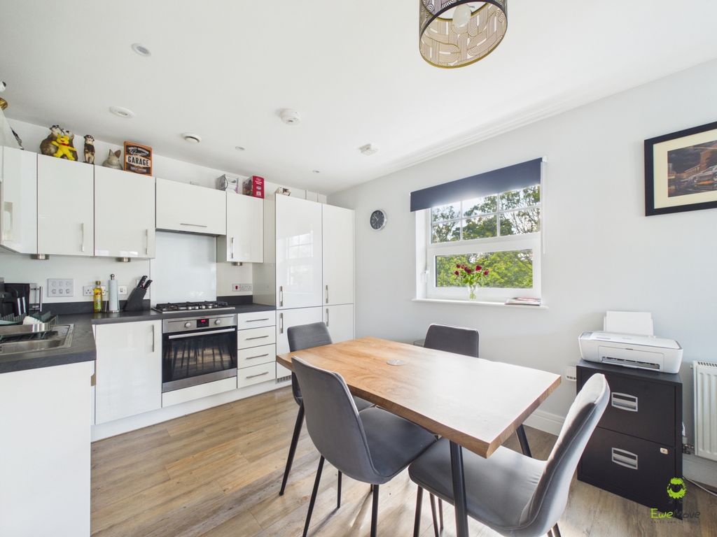 Additional image 7 of 2 bed flat for saleWeir Road, Bexley, Kent DA5