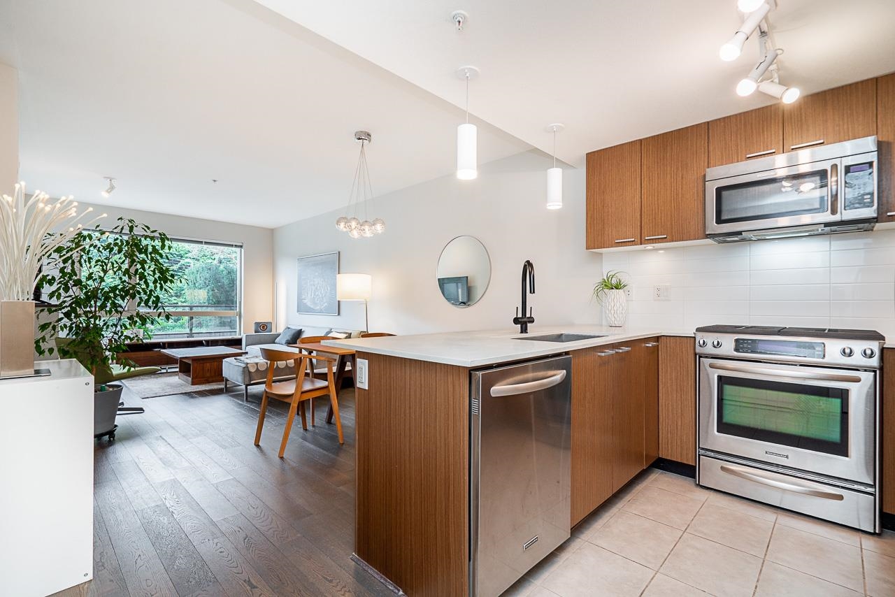 Additional image 2 of 208-1330 Marine Drive, North Vancouver, BC, V7P 1T4