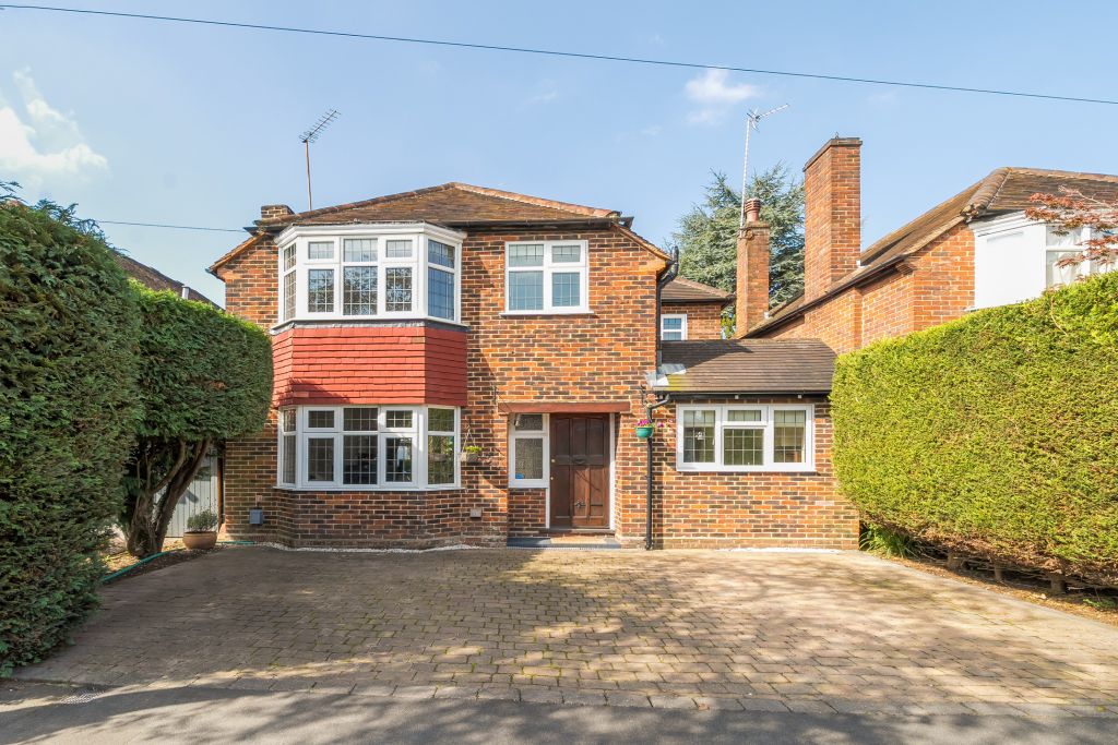 3 bed detached house for saleRosehill Avenue, Horsell GU21