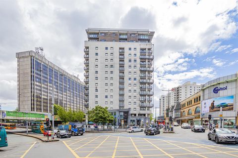 Queen Street, City Centre CF10